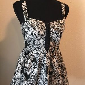 ⬇️ Royal Bones sundress